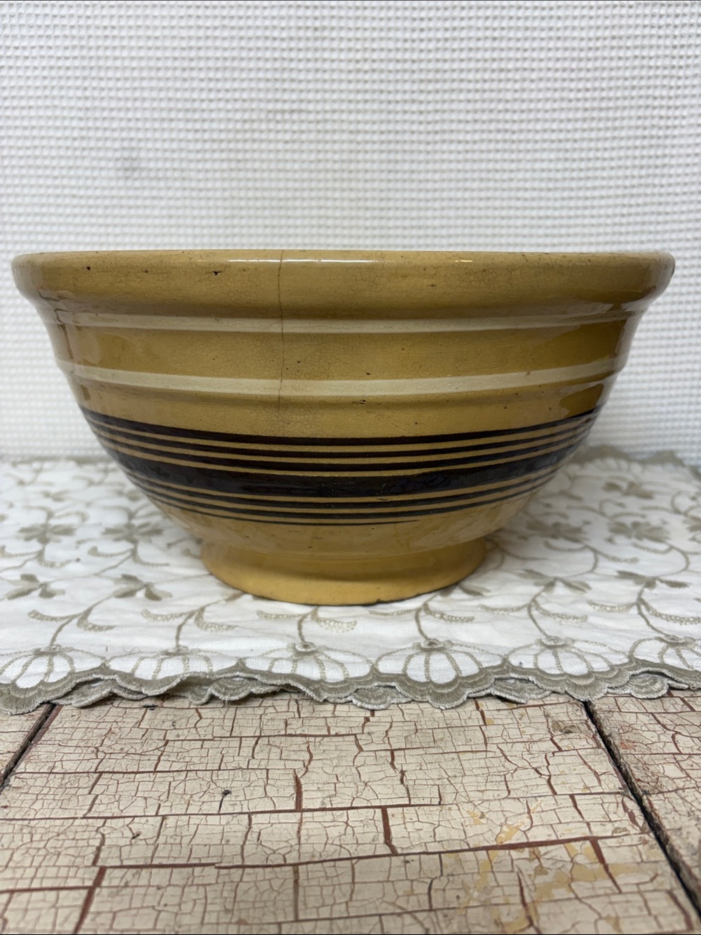 Stoneware mixing/serving bowl